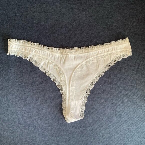 Frederick's of Hollywood Cora Cotton Lace Thong White 1X NWT - Picture 2 of 10